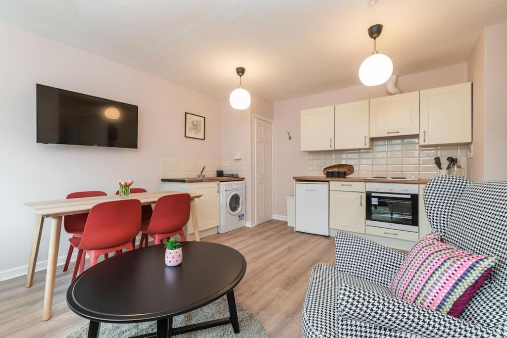 Fully Refurb Drogheda Apt7 3Rd Floor 外观 照片